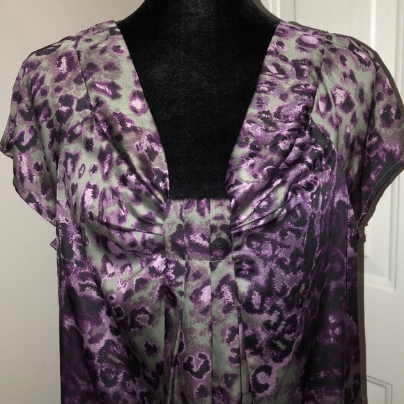 NWT purple cheetah print Blouse Size large - Picture 2 of 6